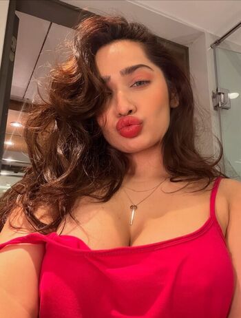 🔥 Aditi mistry leaked private photo uncensored full