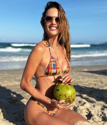 🔥 Alessandra ambrosio  page leaked private photo uncensored full