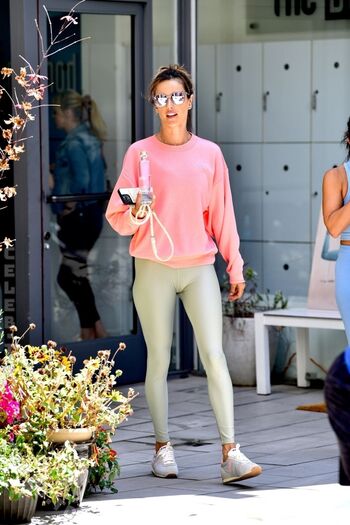 🔥 Alessandra ambrosio  page leaked private photo uncensored full