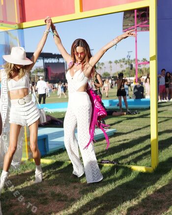 🔥 Alessandra ambrosio  page leaked private photo uncensored full