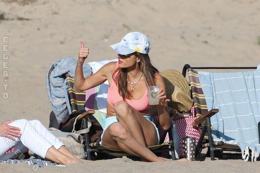 🔥 Alessandra ambrosio  page leaked private photo uncensored full