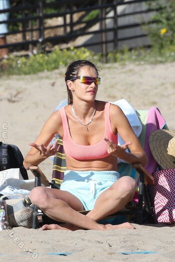 🔥 Alessandra ambrosio  page leaked private photo uncensored full