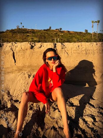 🔥 Alessandra ambrosio  page leaked private photo uncensored full