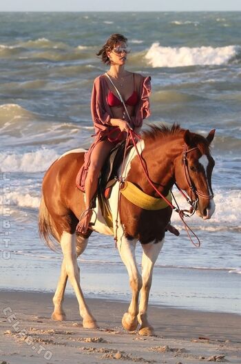 🔥 Alessandra ambrosio  page leaked private photo uncensored full