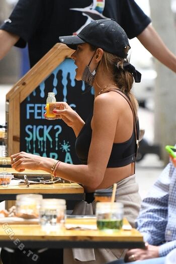 🔥 Alessandra ambrosio  page leaked private photo uncensored full