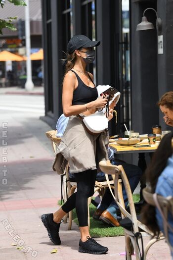 🔥 Alessandra ambrosio  page leaked private photo uncensored full