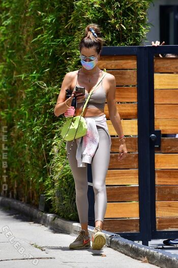 🔥 Alessandra ambrosio  page leaked private photo uncensored full