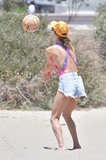 🔥 Alessandra ambrosio  page leaked private photo uncensored full