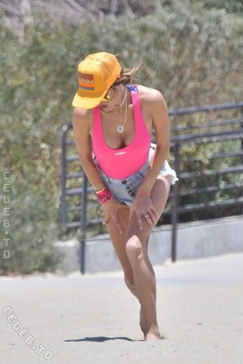 🔥 Alessandra ambrosio  page leaked private photo uncensored full