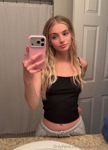 🔥 Alessiamillerr leaked private photo uncensored full