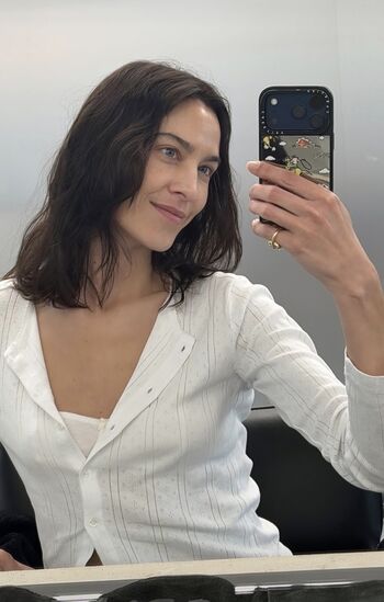 🔥 Alexa chung leaked private photo uncensored full
