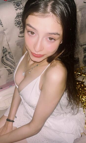 🔥 Aleynabaddie  page leaked private photo uncensored full