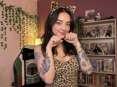 🔥 Alyska  page leaked private photo uncensored full