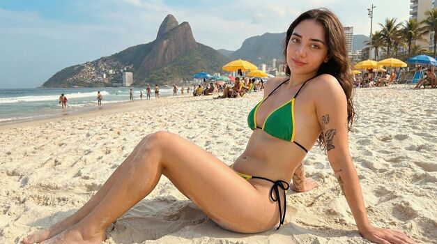 🔥 Alyska  page leaked private photo uncensored full