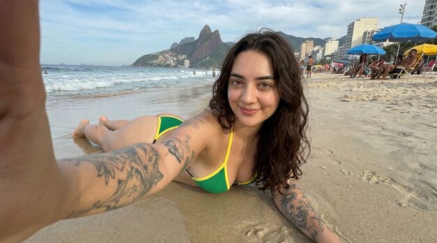 🔥 Alyska  page leaked private photo uncensored full