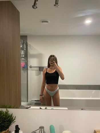 🔥 Alyssacestmoi page leaked private photo uncensored full