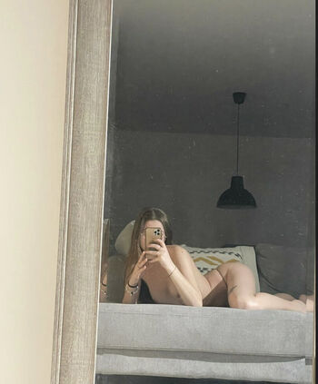 🔥 Alyssacestmoi page leaked private photo uncensored full