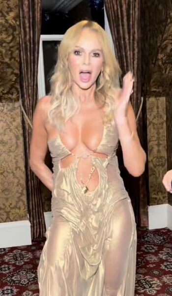 🔥 Amanda holden  page leaked private photo uncensored full