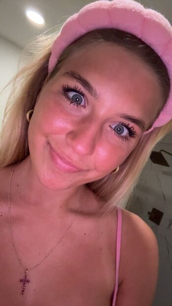 🔥 Aniela leon page leaked private photo uncensored full