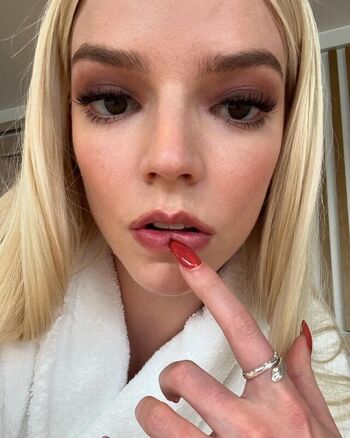 🔥 Anya taylor joy  page leaked private photo uncensored full