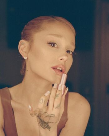 🔥 Ariana grande leaked private photo uncensored full