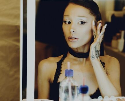 🔥 Ariana grande leaked private photo uncensored full