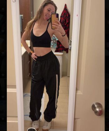 🔥 Averyshipp leaked private photo uncensored full