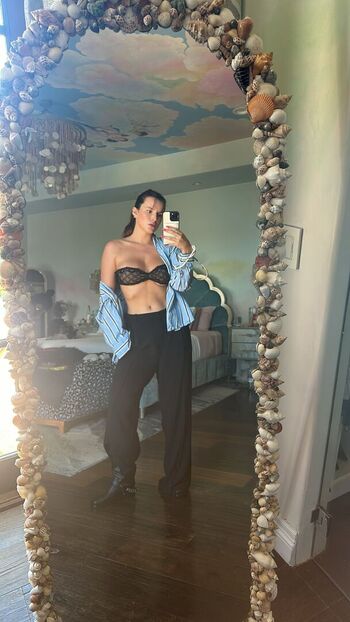 🔥 Bella thorne  page leaked private photo uncensored full