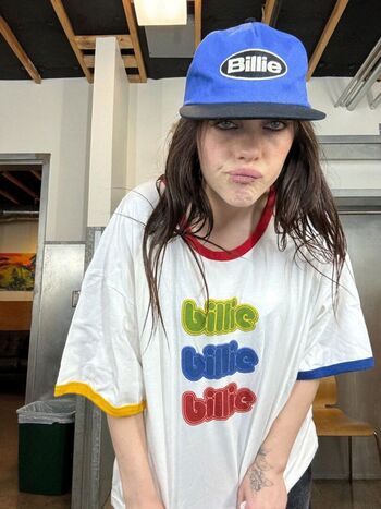 🔥 Billie eilish  page leaked private photo uncensored full