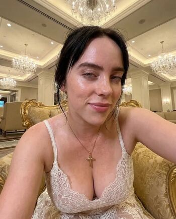 🔥 Billie eilish  page leaked private photo uncensored full