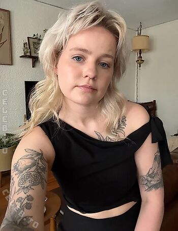 🔥 Blondpeche leaked private photo uncensored full