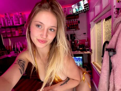 🔥 Caffeine crushh leaked private photo uncensored full