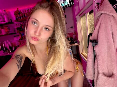 🔥 Caffeine crushh leaked private photo uncensored full
