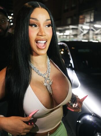 🔥 Cardi b  page leaked private photo uncensored full