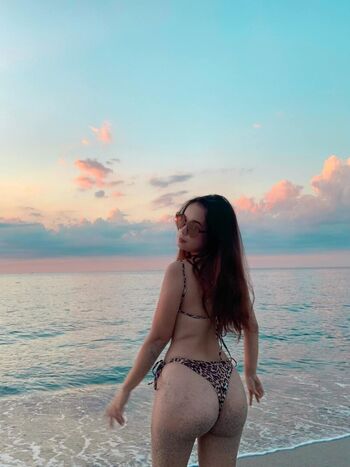 🔥 Caroline grasland leaked private photo uncensored full