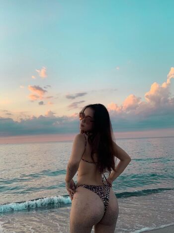 🔥 Caroline grasland leaked private photo uncensored full