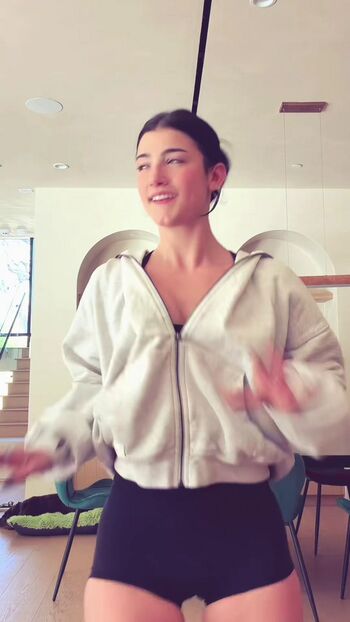 🔥 Charli d amelio page leaked private photo uncensored full