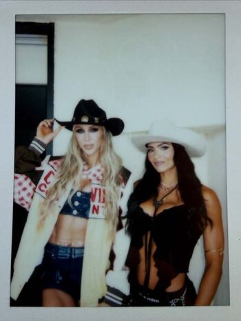 🔥 Charlotte flair leaked private photo uncensored full