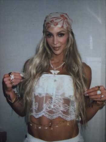 🔥 Charlotte flair leaked private photo uncensored full