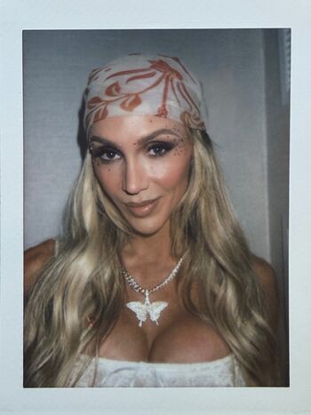 🔥 Charlotte flair leaked private photo uncensored full