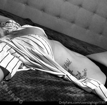 🔥 Coorslightgirl page leaked private photo uncensored full