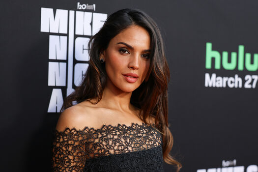 🔥 Eiza gonzalez  page leaked private photo uncensored full