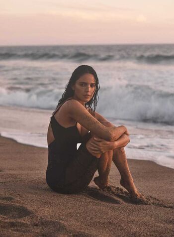 🔥 Eiza gonzalez  page leaked private photo uncensored full