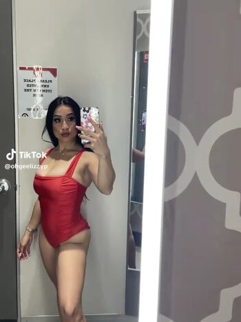 🔥 Elizabeth leaked private photo uncensored full