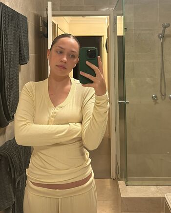🔥 Ellie warmbrunn page leaked private photo uncensored full