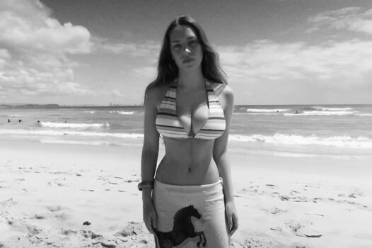 🔥 Ellie warmbrunn leaked private photo uncensored full