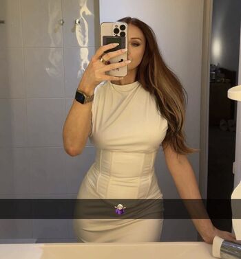 🔥 Elz the witch  page leaked private photo uncensored full