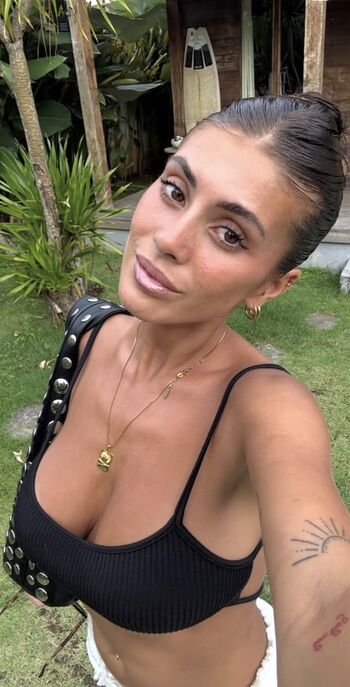 🔥 Emiiby  page leaked private photo uncensored full