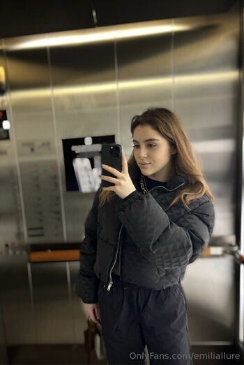 🔥 Emiliallure leaked private photo uncensored full