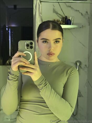 🔥 Emiliallure leaked private photo uncensored full